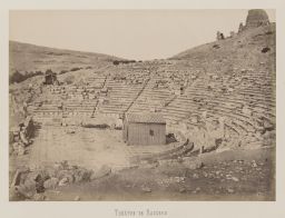 Athènes. Flanc sud de l’Acropole. Théâtre de
                    Dionysos © Musée Guimet, Paris, Distr. Rmn / Image Guimet